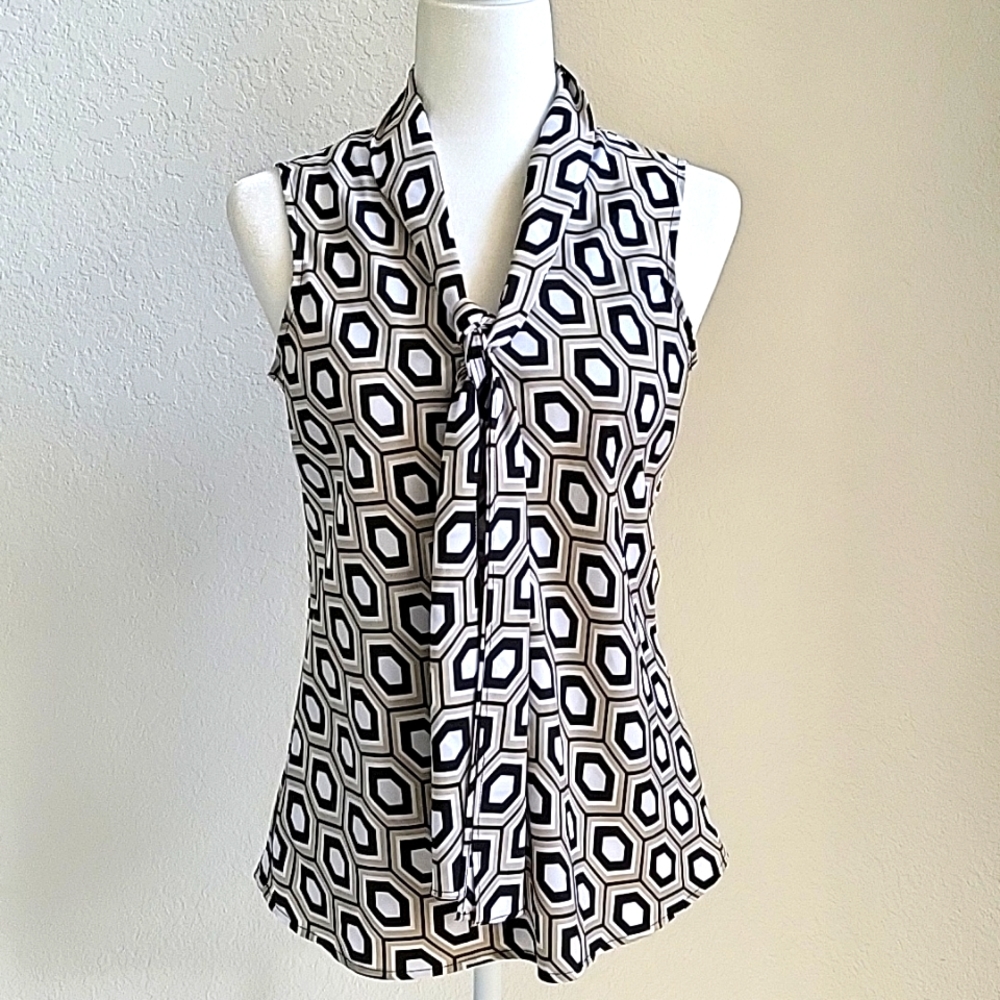 Black Label Evan Picone sleeveless blouse